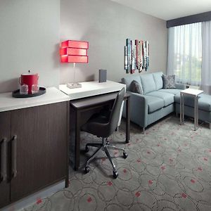 One-Bedroom King Suite